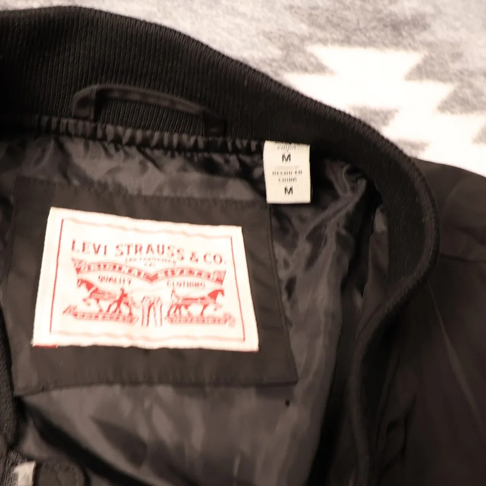 Levis Mens Poly Lightweight Bomber Jacket Black LW1JP570 Flight Coat M